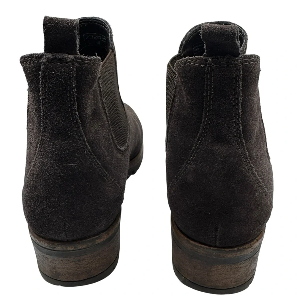 Salvia Cachet Dark Brown Suede Chelsea Pull On Ankle Booties - Size 38/ US 7.5-8